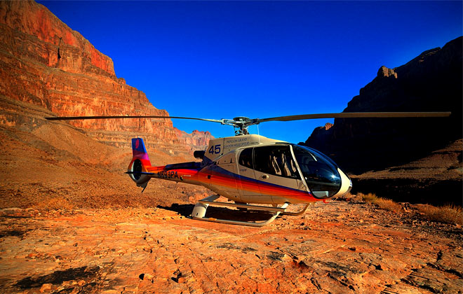 Вертолетные туры в Национальный Парк Гранд-Каньон из Лас-Вегаса. Бронирование онлайн по лучшим ценам от туроператора Cosmopolitan Travel.