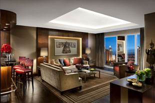 Отель 'Mandarin Oriental Las Vegas' (Мандарин Ориенталь Лас-Вегас) 5*+, штат Невада, США. Номер Dynasty Suite, гостиная.