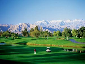Палм-Спрингс, штат Калифорния (Palm Springs) - любимое место для игры в гольф Фрэнка Синатры и его голливудских друзей