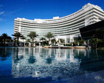  Fontainebleau Resort Miami Beach (  -), ,  ,  (Miami Beach, Florida, USA).      - (   ).